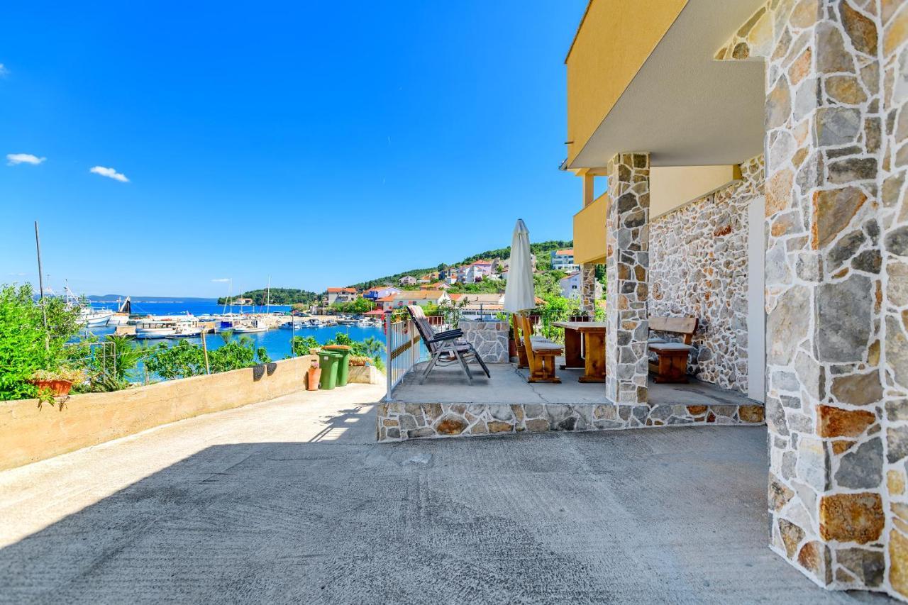 Stone House On The Batalaza Beach - Kali Kültér fotó